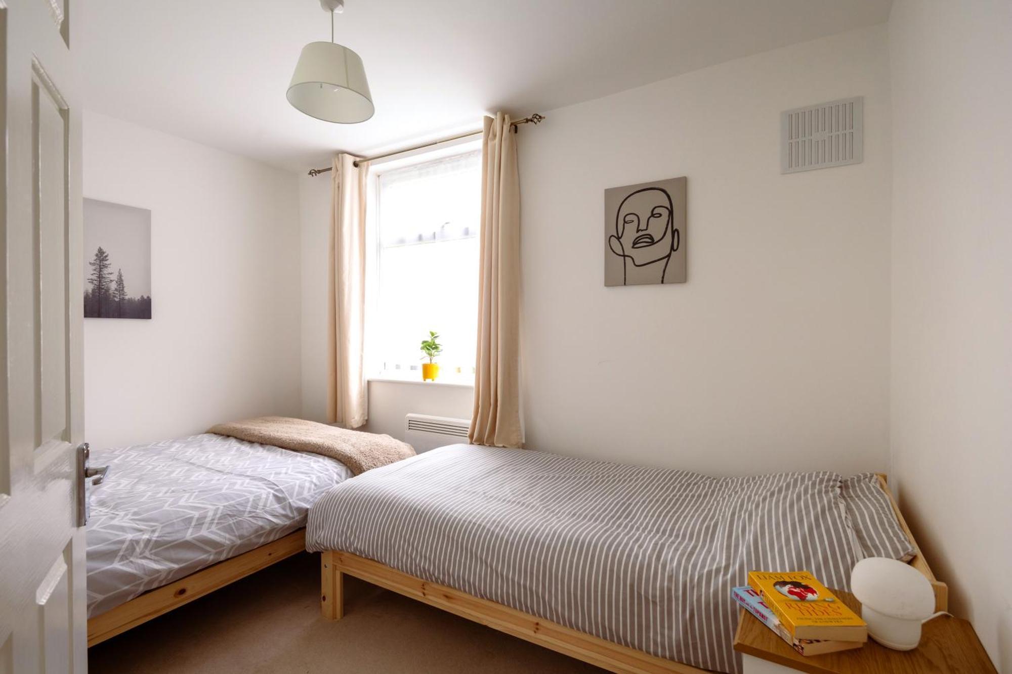 Apartament Guildford Town Centre With Parking Zewnętrze zdjęcie
