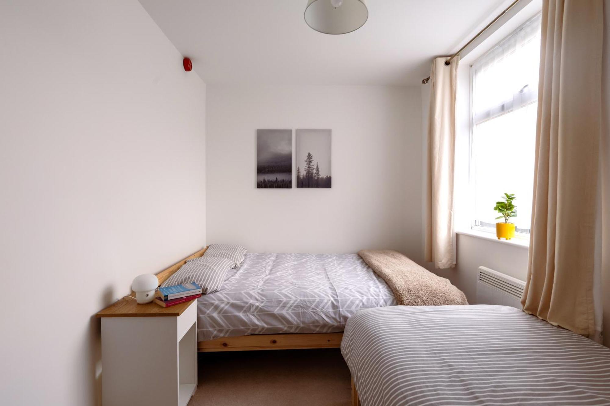 Apartament Guildford Town Centre With Parking Zewnętrze zdjęcie